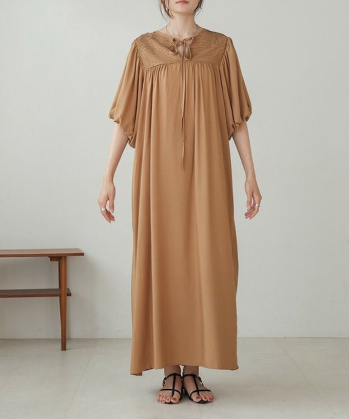 日本 Bab - 領口休閒綁帶泡泡短袖洋裝-經典黑 (M)