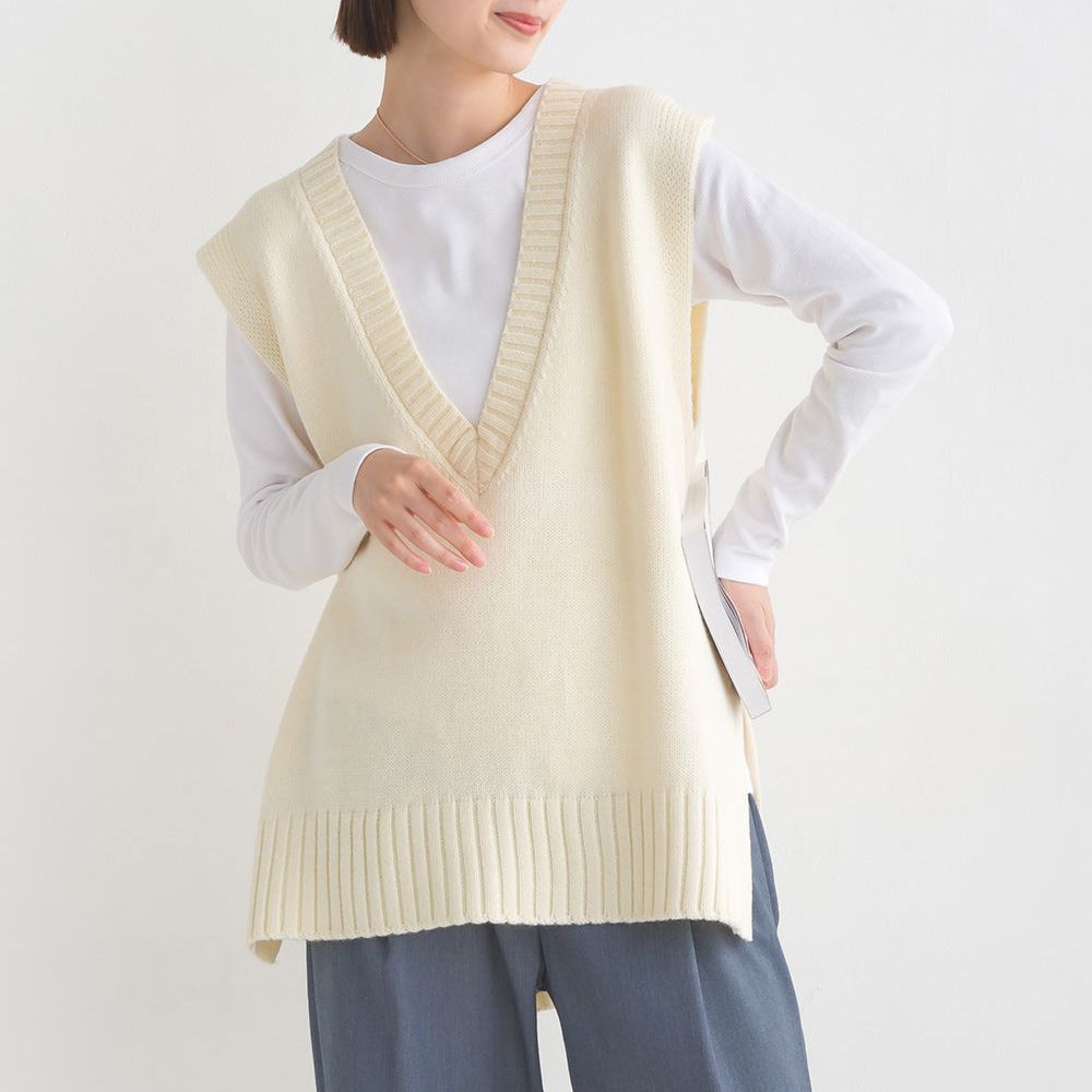 混羊毛時尚保暖深V領針織背心-象牙
