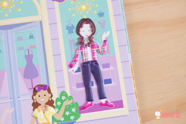 暢銷全美！【美國瑪莉莎】水畫冊＆可重複黏貼貼紙簿