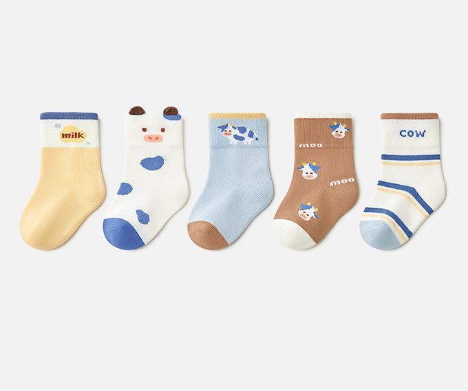 卡通小乳牛短筒純棉襪