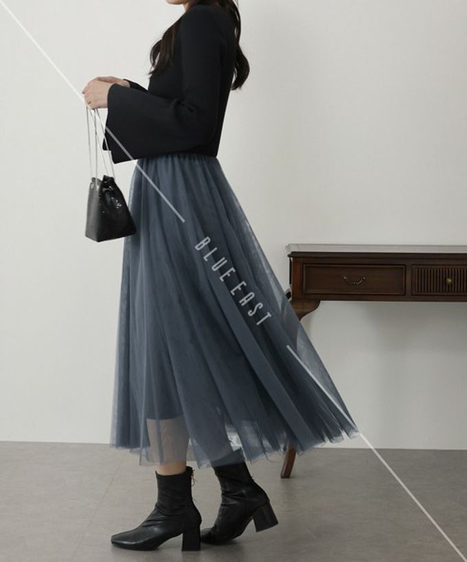 日本 BLUE EAST - 優雅薄紗拼接羅紋針織喇叭袖洋裝-黑