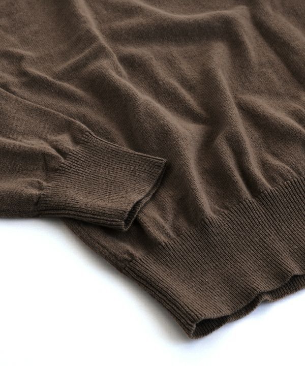 日本 zootie - 100%棉 輕盈柔軟薄針織上衣-V領-米白