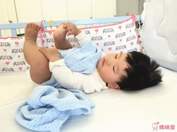 加拿大 lulujo 純棉透氣洞洞毯