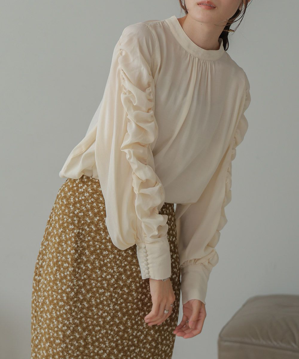 日本 Bab - 嫘縈柔滑抓皺薄長袖上衣-米杏