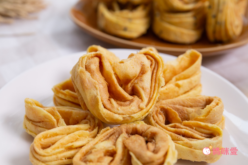 千層酥脆口感【唯渡烘焙】手工月亮蛋捲