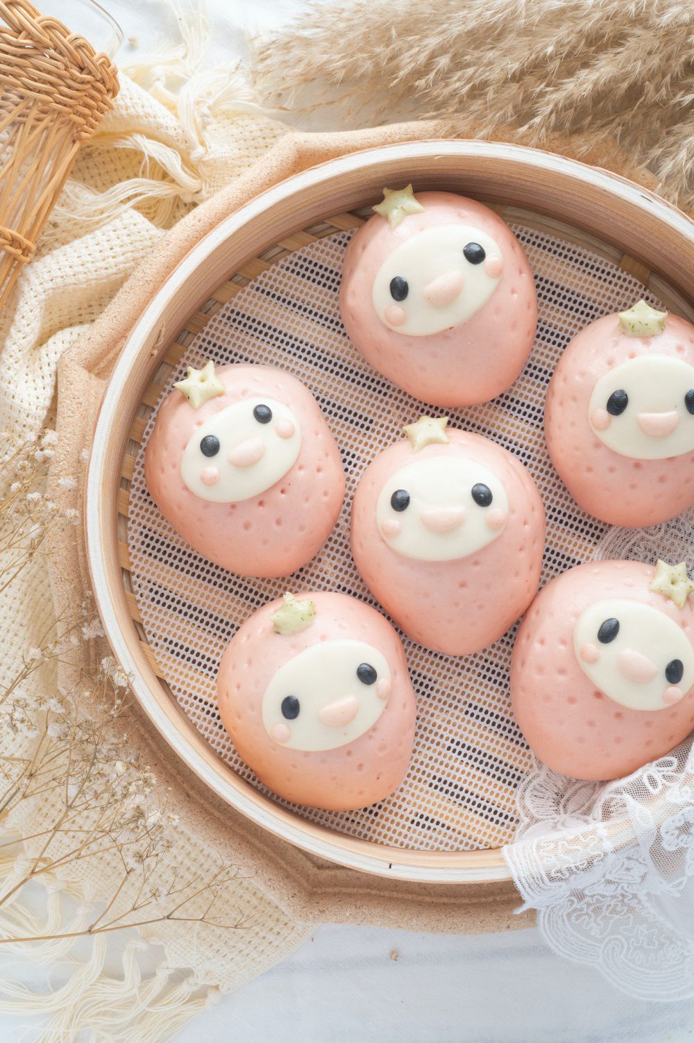 老甜媽手工饅頭 - 限量組-草莓起司包6入+德國香腸起司包6入+馬卡龍一口小饅頭-400g