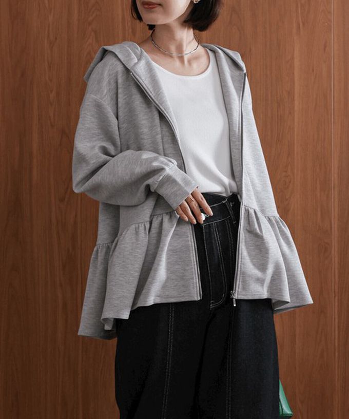 日本 Bab - 可愛荷葉下擺連帽運動風外套-黑