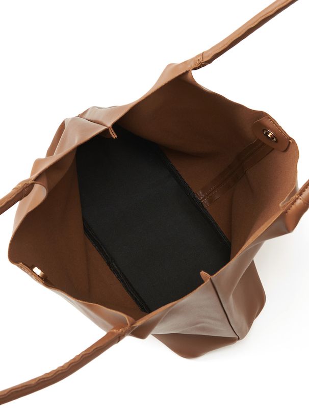 日本 GRL - 軟皮質感肩背包-黑 (F)