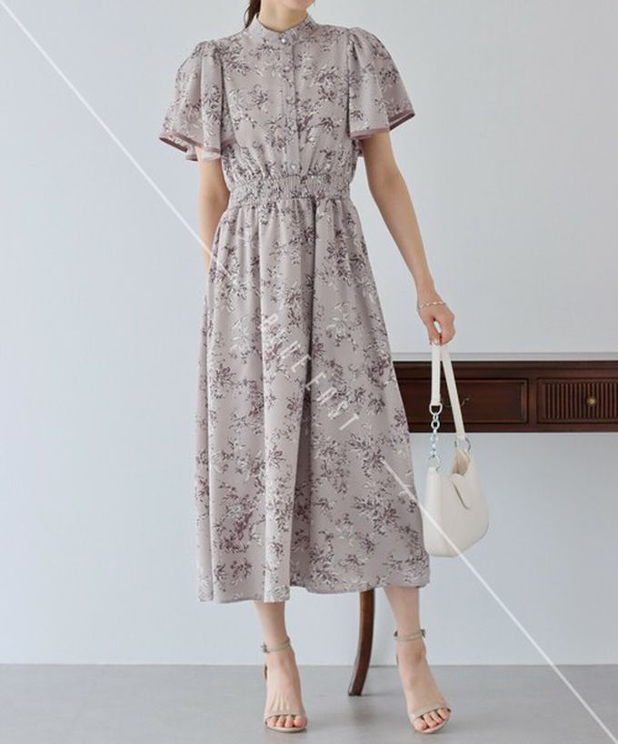 日本 BLUE EAST - 浪漫時光碎花雪紡短袖洋裝-素色-深藍