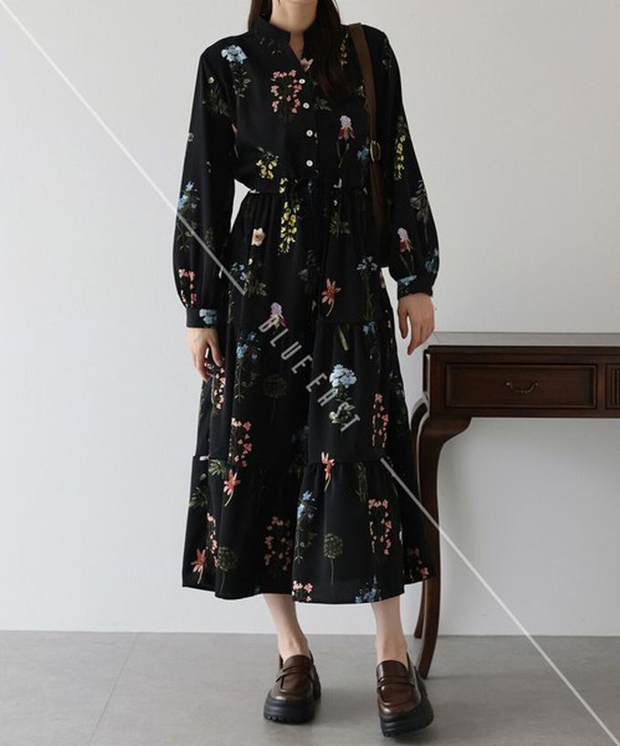 日本 BLUE EAST - [人氣款]簡約抽繩收腰長袖洋裝-斑點小花-黑