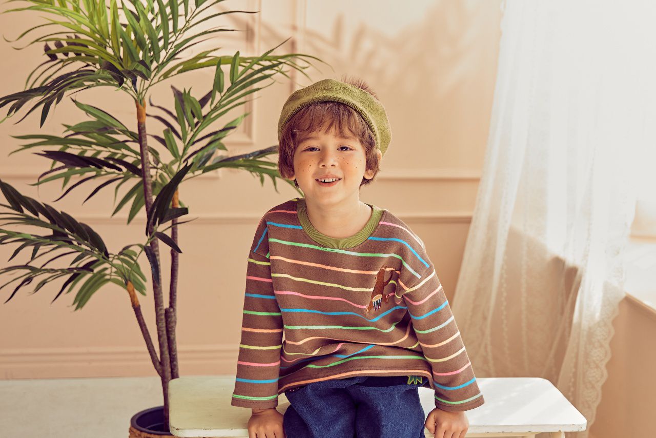 韓國 Mimico - (裏起毛)刺繡打鼓熊條紋T-棕