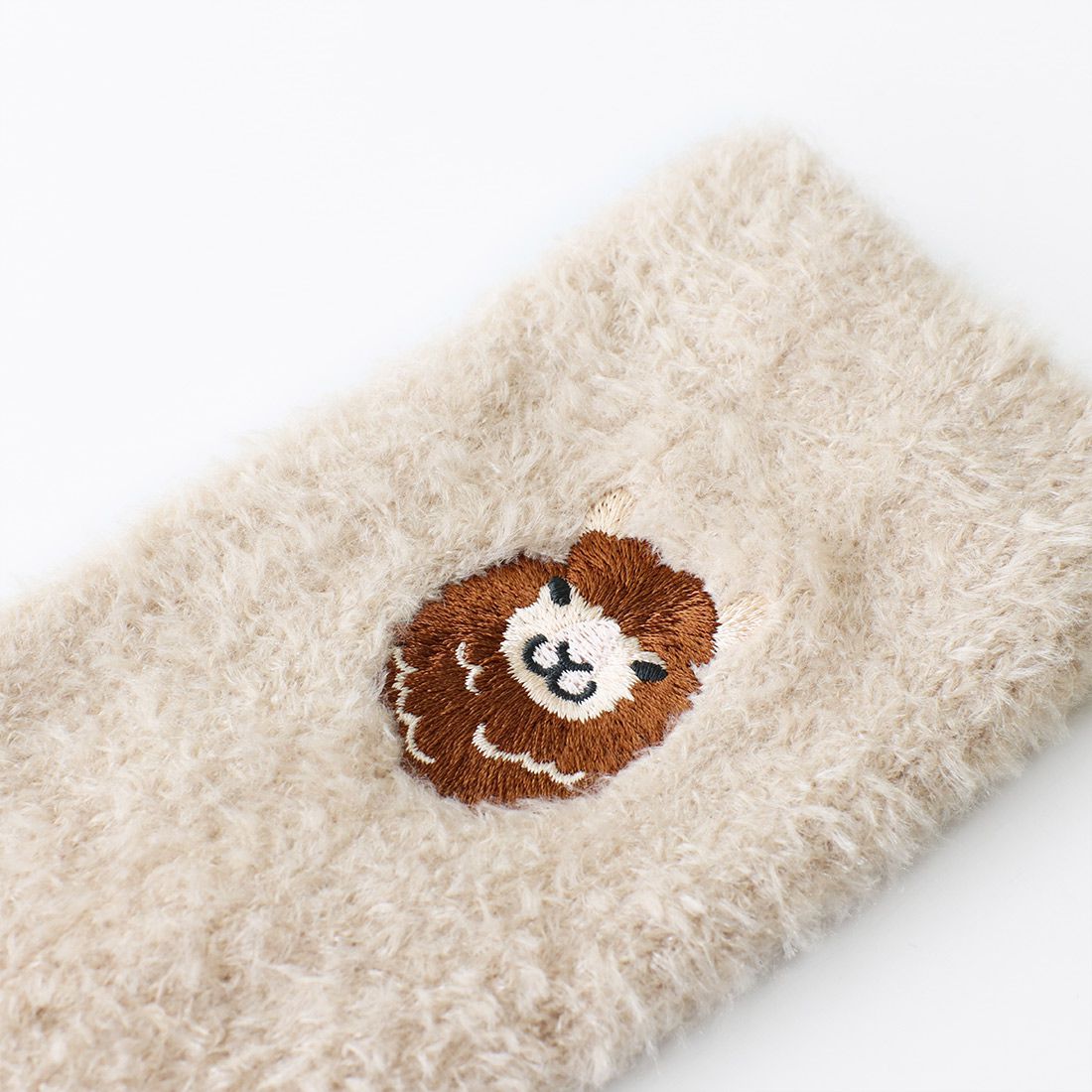 日本 TOMO - 可愛動物刺繡毛絨保暖襪-羊駝-淺米