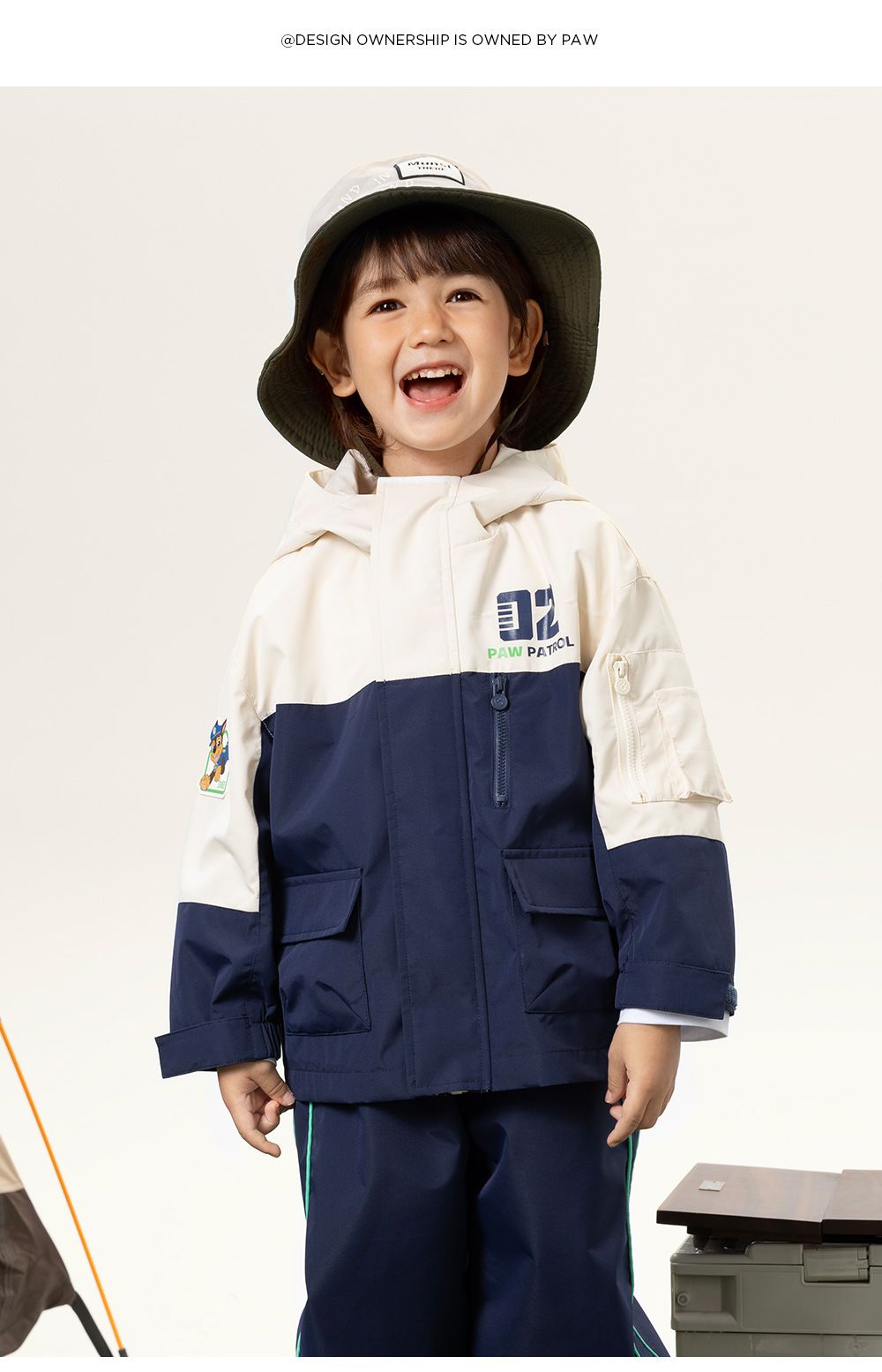 卡通汪汪隊防風防水連帽衝鋒外套-卡通人物阿奇-米白+深藍