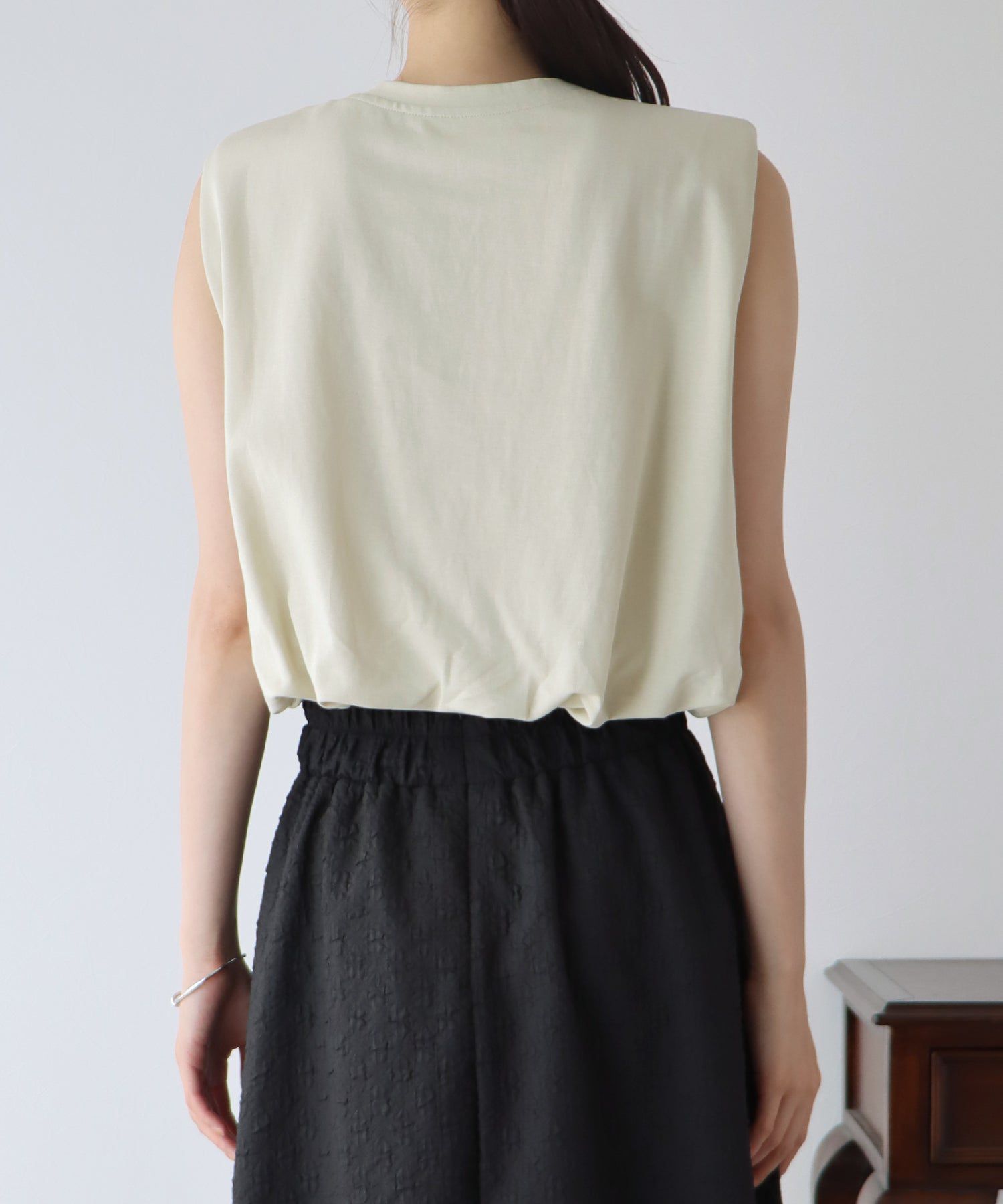 日本 BLUE EAST - 棉混法式簡約無袖上衣-白