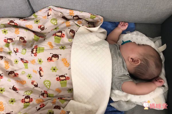 韓國 GIO Pillow - 敏兒膠原蛋白嬰兒毯-趣味汽車