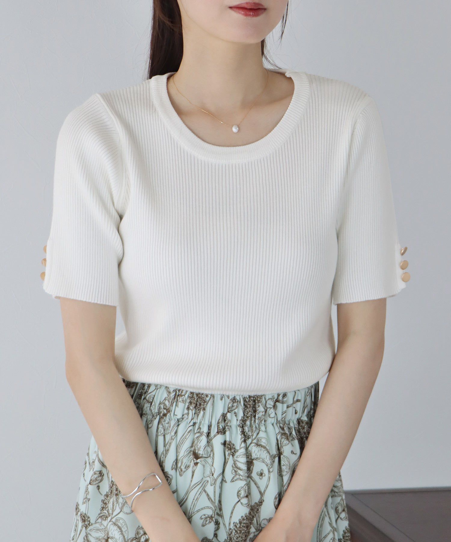 日本 BLUE EAST - 圓領金釦羅紋短袖上衣-白