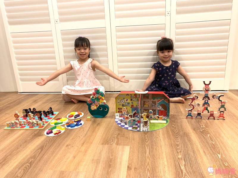 法國 Vilac 超質感玩具系列♔ 手提攜帶家家酒～帶出門詢問度超高★觸覺啟發桌遊～啟發幼兒大腦！