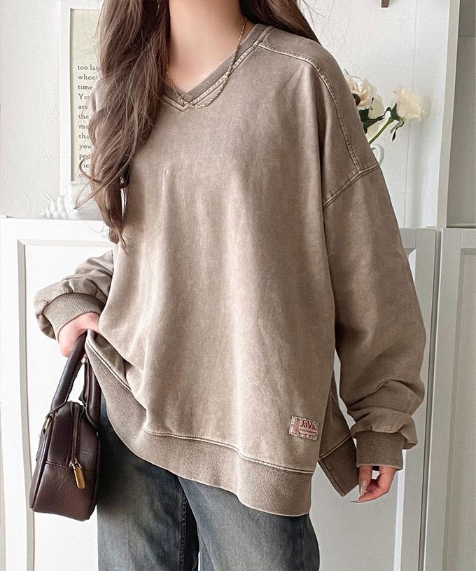 日本 Classical Elf - 俐落洗舊感V領寬版長袖T恤-炭黑