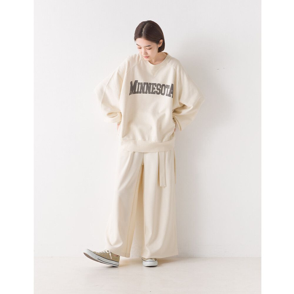 日本 OMNES - 100棉 圓領寬鬆長袖大學T-英文LOGO-淺米杏