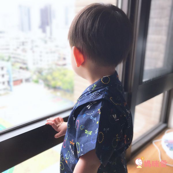 akachan honpo - 短袖兩件式甚平-煙火-深藍色