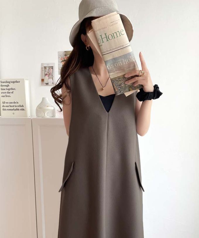 日本 Classical Elf - 簡約深V領氣質線條背心裙-炭灰