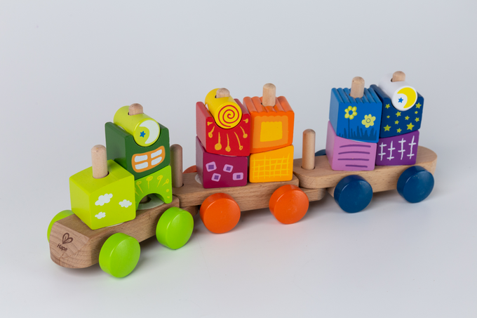 德國 Hape - 奇幻小火車積木