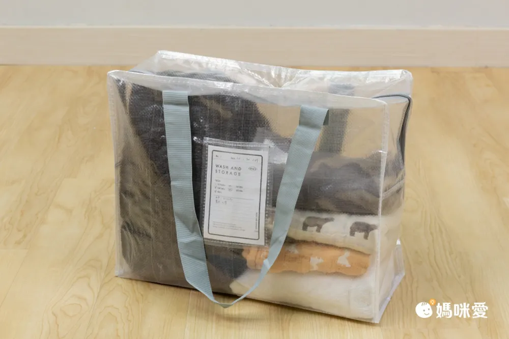 日本代購 - [日本主婦推薦] 半透明多功能衣物收納袋(可肩背/手提) 3入組-淺灰 (L(47x20x36cm))