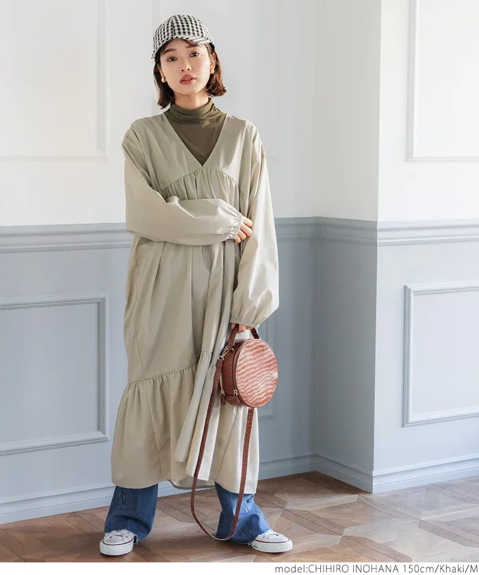 日本 COCA - 微透膚立領長袖上衣/內搭-深可可