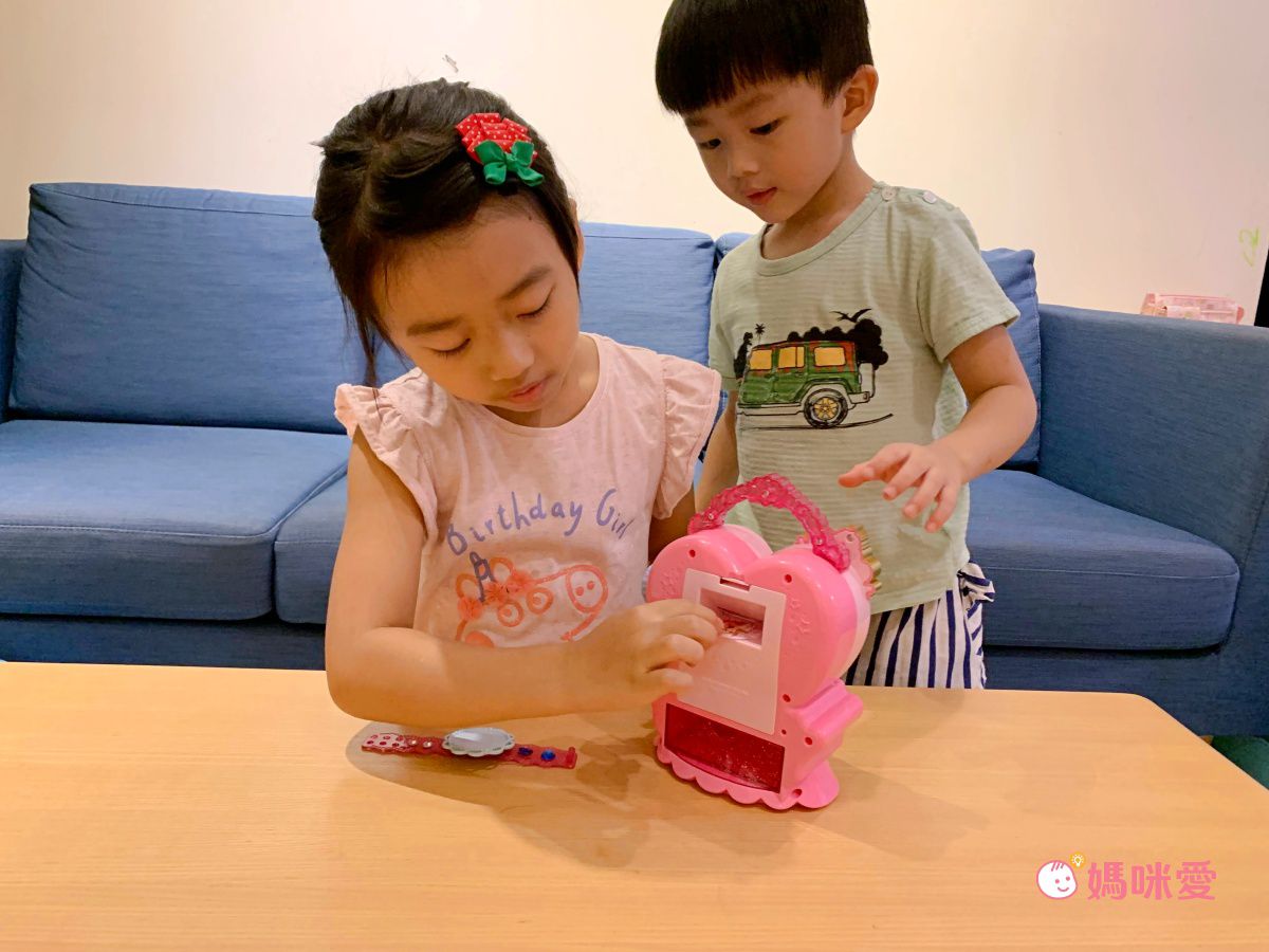 YOUNG TOYS - 秘密甜心粉鑽貼紙機