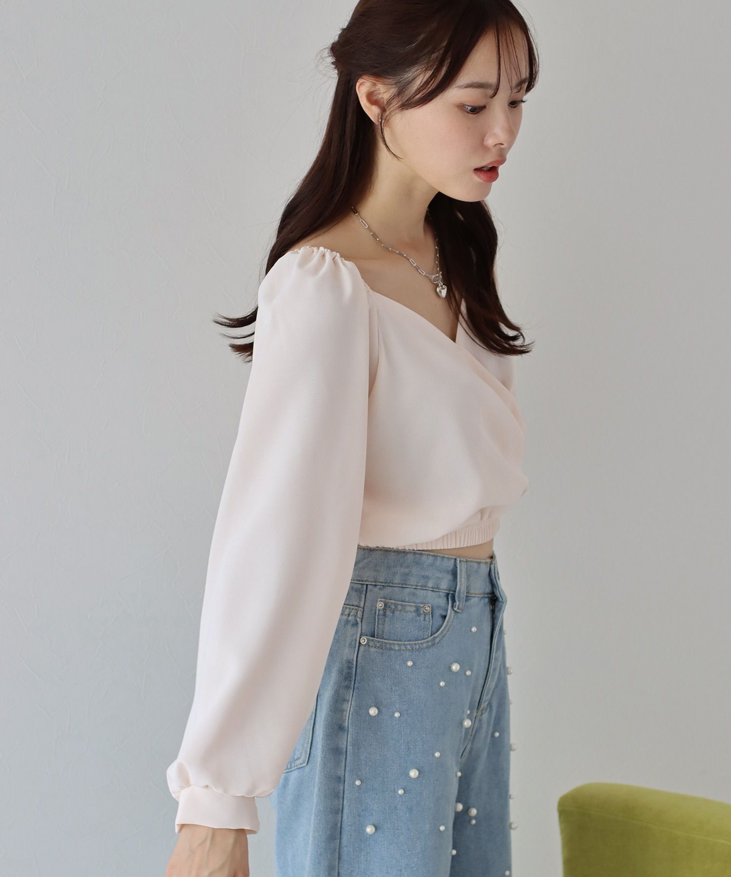 日本 BLUE EAST - 優雅V領交叉長袖上衣-白