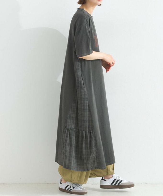 日本 Lupilien - 復古寬鬆格紋拼接短袖洋裝-BETTER-炭黑