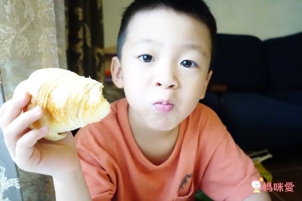 最後一團！【Le Beurre】法國空運直送麵包 ✦ 奶油可頌/蘋果酥/香草卡士達