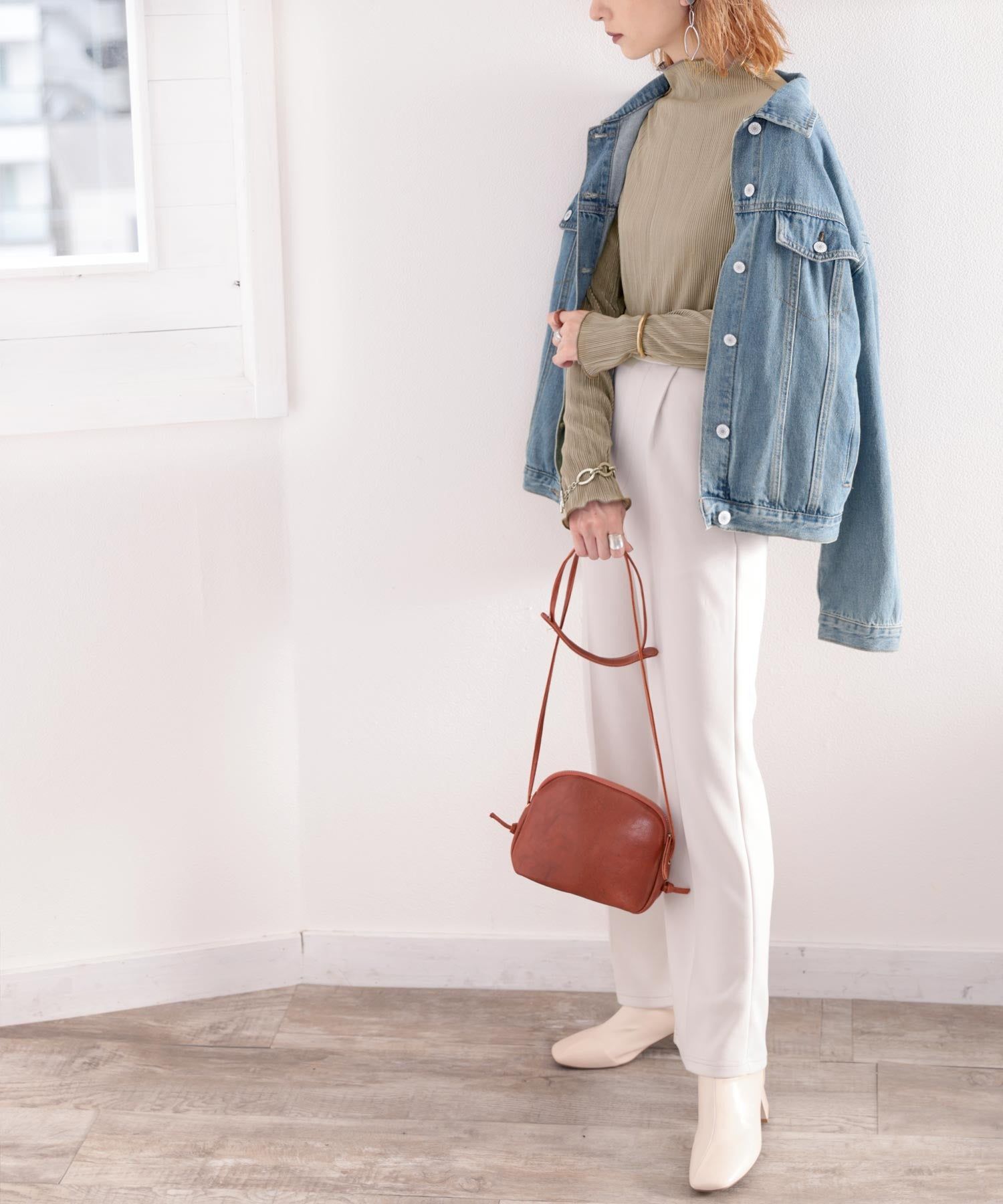 日本 Classical Elf - 光澤感木耳邊薄長袖上衣-酪梨綠