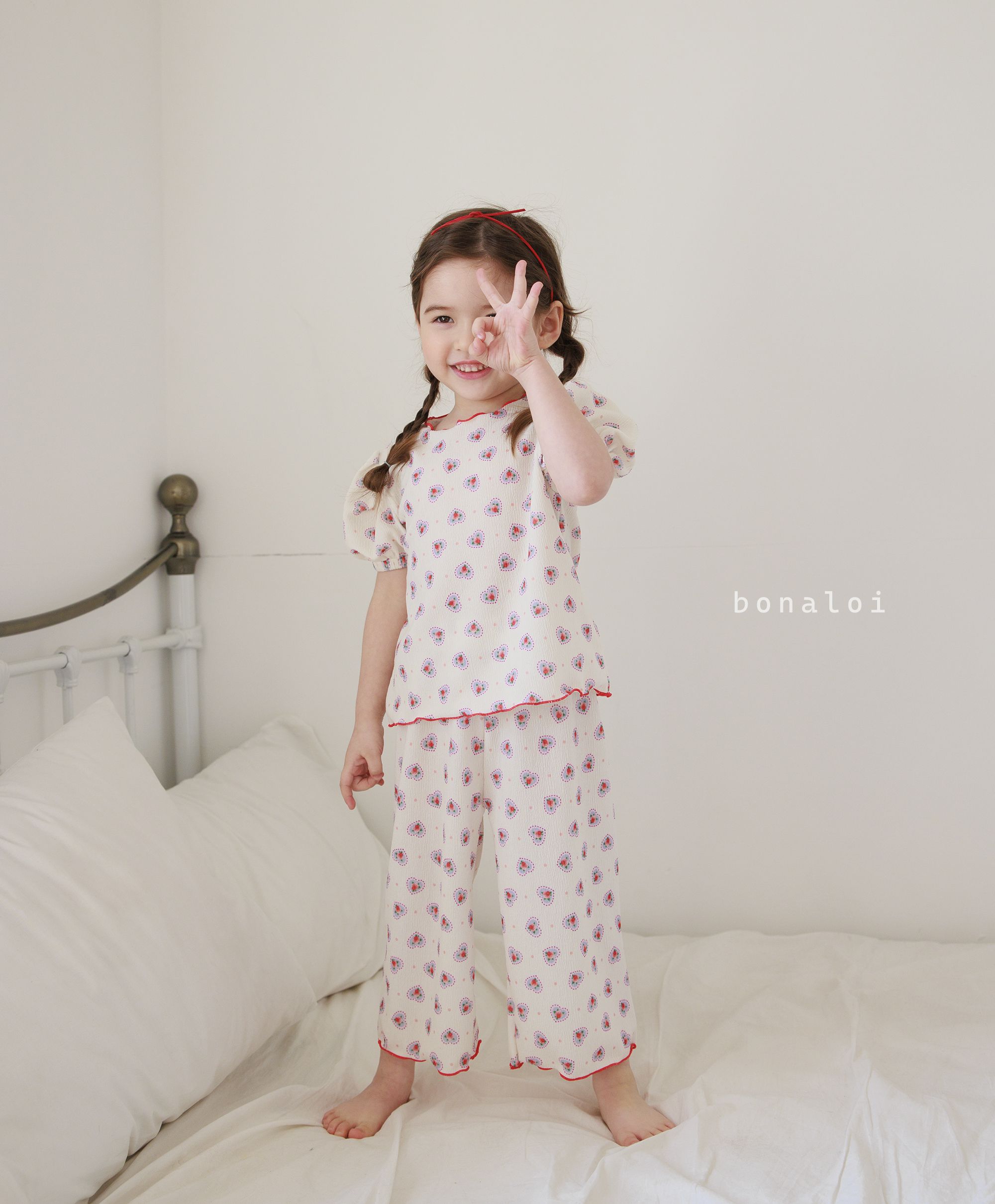 韓國 Bonaloi - 滿版愛心泡泡袖捲邊套裝-淺粉紅