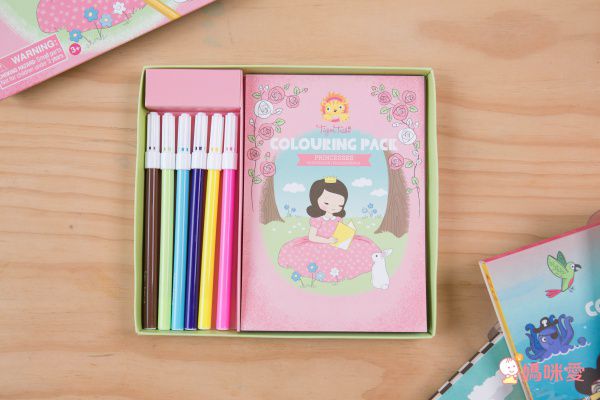 打開就有豐富場景！澳洲【Tiger Tribe】磁鐵玩具＆輕巧著色盒