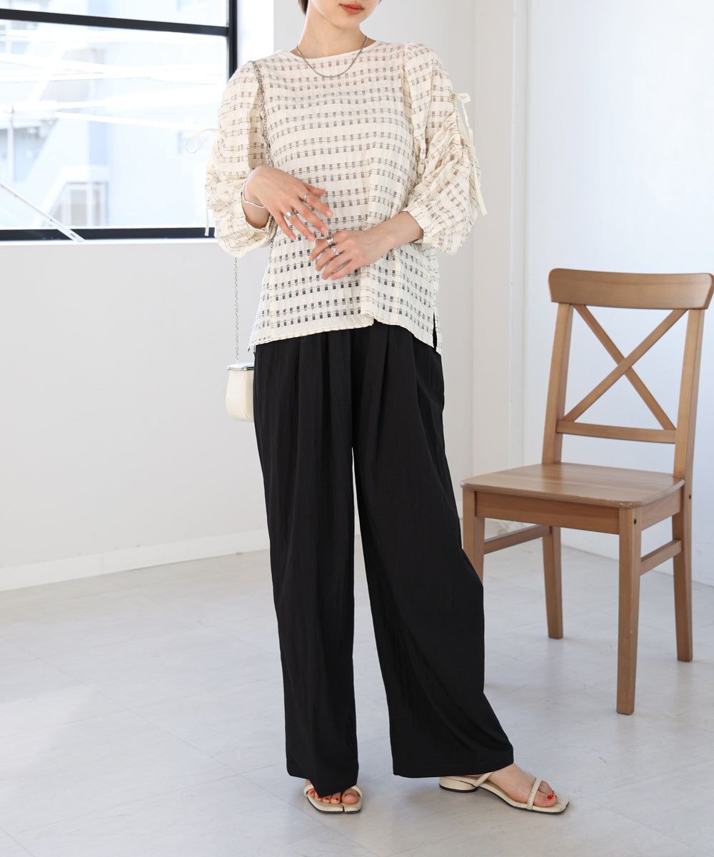 日本 Bab - 甜美格紋抽繩澎澎袖上衣-米杏