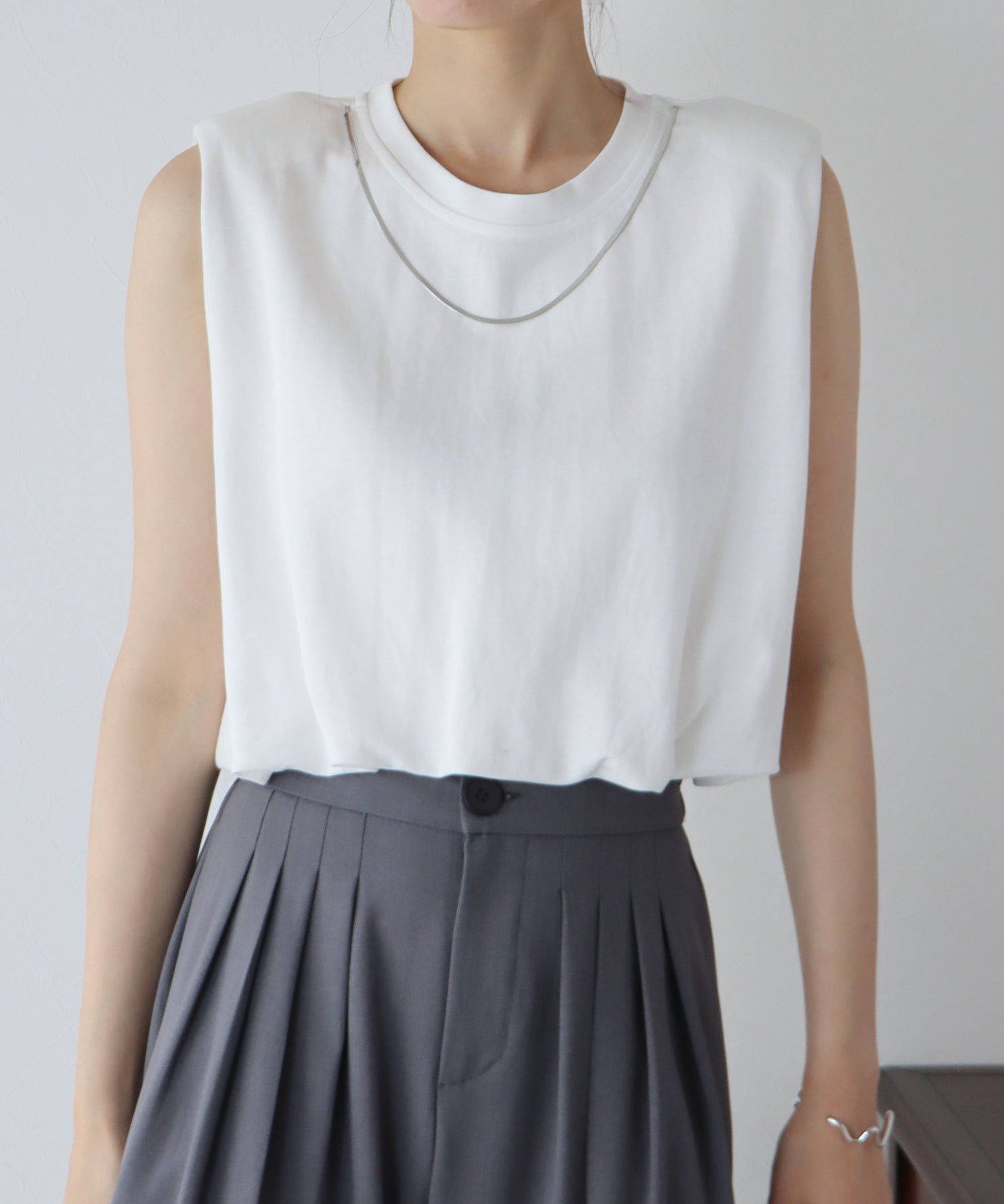 日本 BLUE EAST - 棉混法式簡約無袖上衣-白