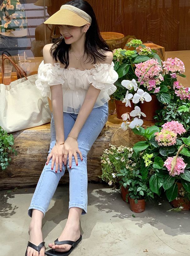 日本 GRL - 荷葉薄紗滾邊露肩上衣-天使白