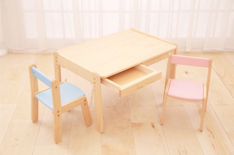 日本Yamatoya ◆ 小小畢卡索系列 幼兒書桌椅組！在家也要蒙特梭利❤