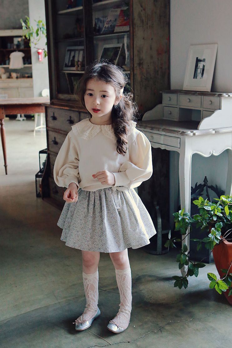 韓國 PuellaFLO - 雙層花瓣領泡泡袖上衣-米白