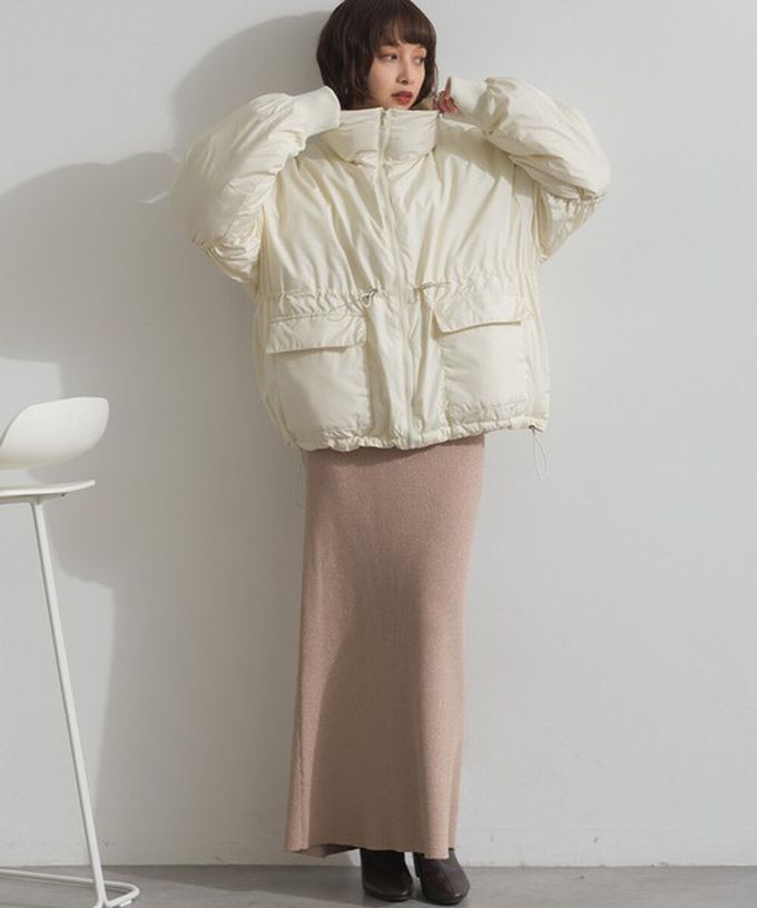 日本 ELENCARE DUE - 蓬鬆袖立領腰抽繩科技羽絨保暖外套-象牙
