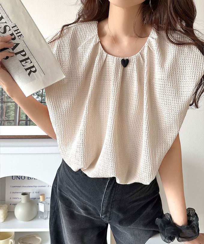 日本 Classical Elf - 前後2way甜美摺邊紋理短袖上衣-淺卡其