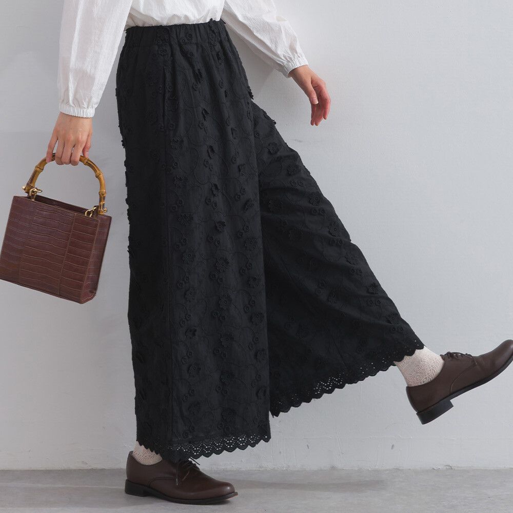 100%棉 奢華滿版緹花刺繡寬褲-黑