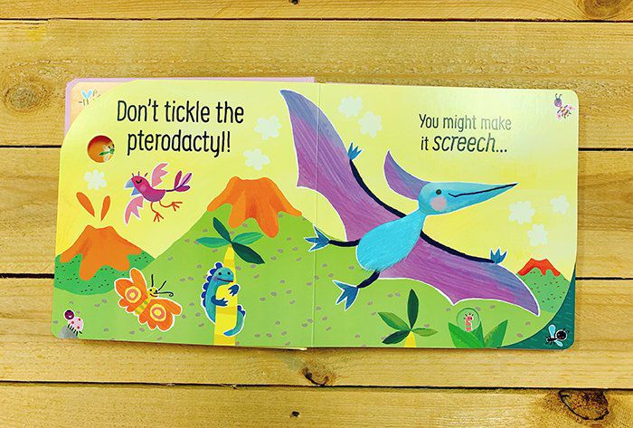 Don't tickle the Dinosaur! 恐龍搔搔癢（觸摸音效書）