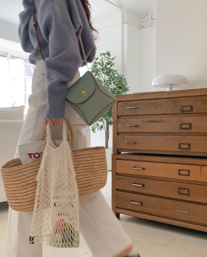 韓國lemego - 牛皮復古金釦側背包(Sand)-薄荷綠