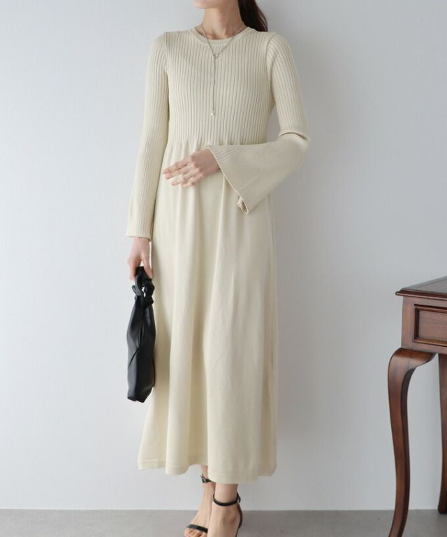 日本 BLUE EAST - 優雅花瓣袖羅紋針織洋裝-粉膚