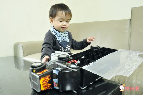 降價優惠中♬一咖直接帶著走✌收納大車～最多可放 26 台小車✌ CP值超高！