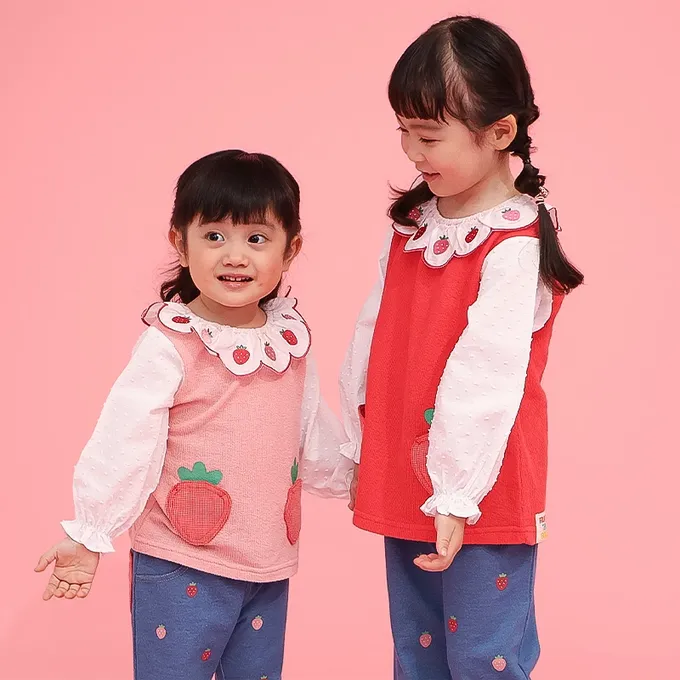 日本 ZOOLAND - 水果樂園 甜心草莓荷葉領長袖上衣-紅