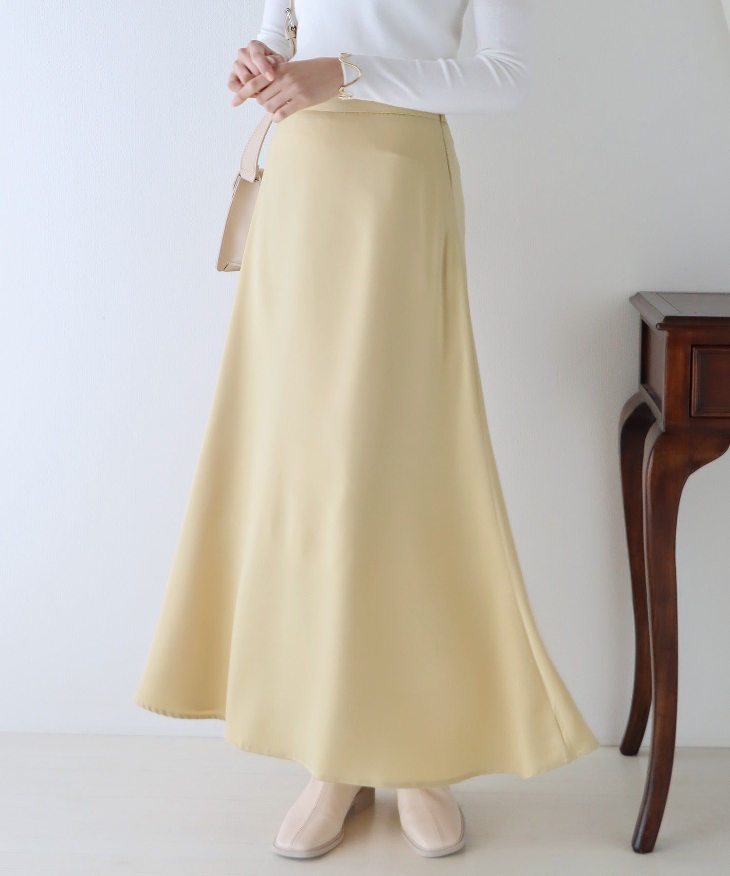 日本 BLUE EAST - [熱銷推薦] 甜美百搭修身剪裁長裙-果綠