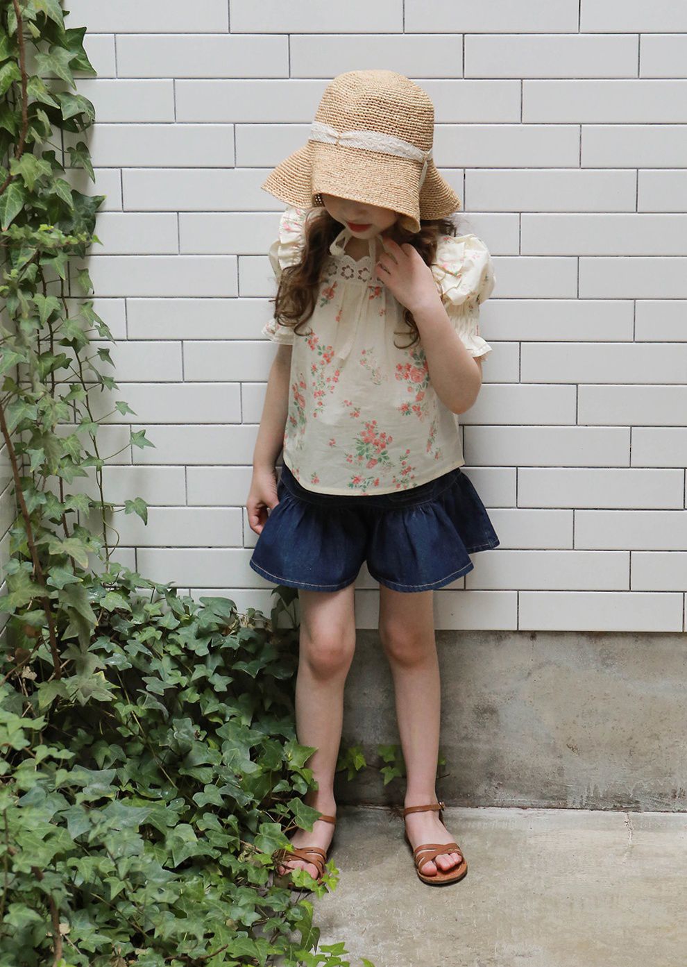 韓國 PuellaFLO - ㄩ字領公主袖花花上衣-米黃